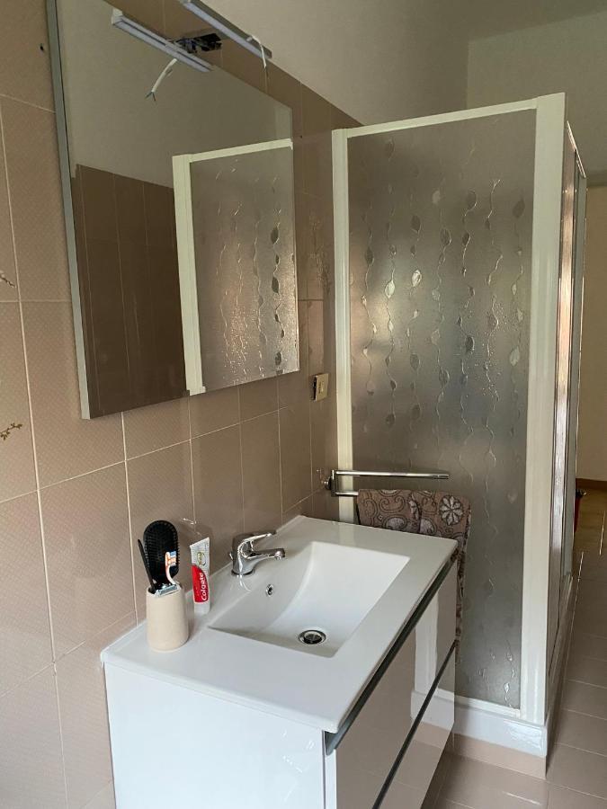 La Casa Di Andrea Grande Appartamento A Due Passi Dalle Spiagge Rapallo Exterior foto